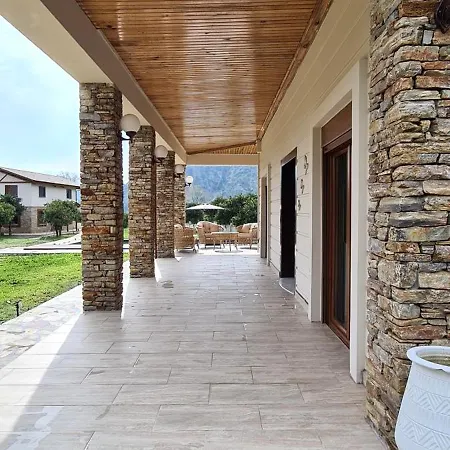 Bianca Villa